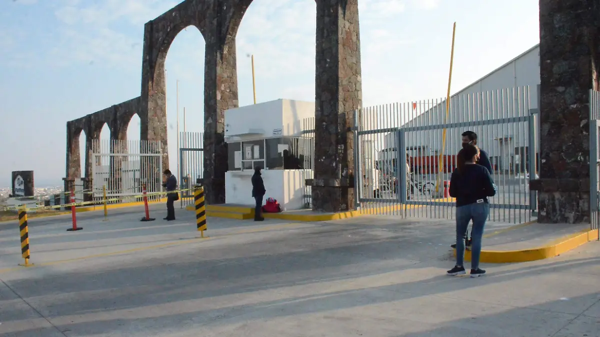 Protocolos de sana distancia y sanidad son acatados por las empresas Canacintra.Archivo.El Sol de San Juan del R_o.